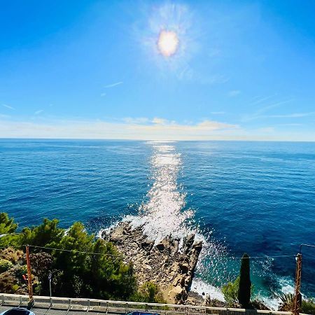 Suite Sunset 18 - Fronte Mare San Remo Exterior foto