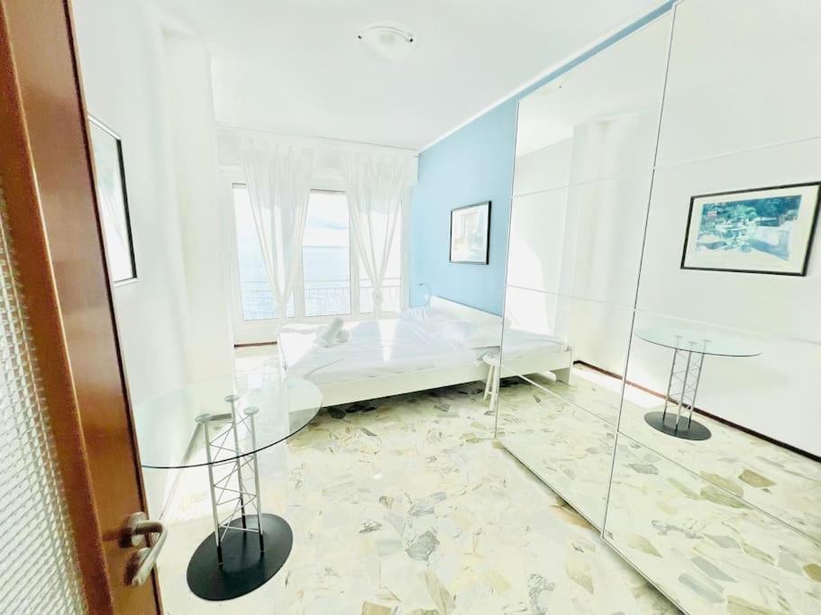 Suite Sunset 18 - Fronte Mare San Remo Exterior foto