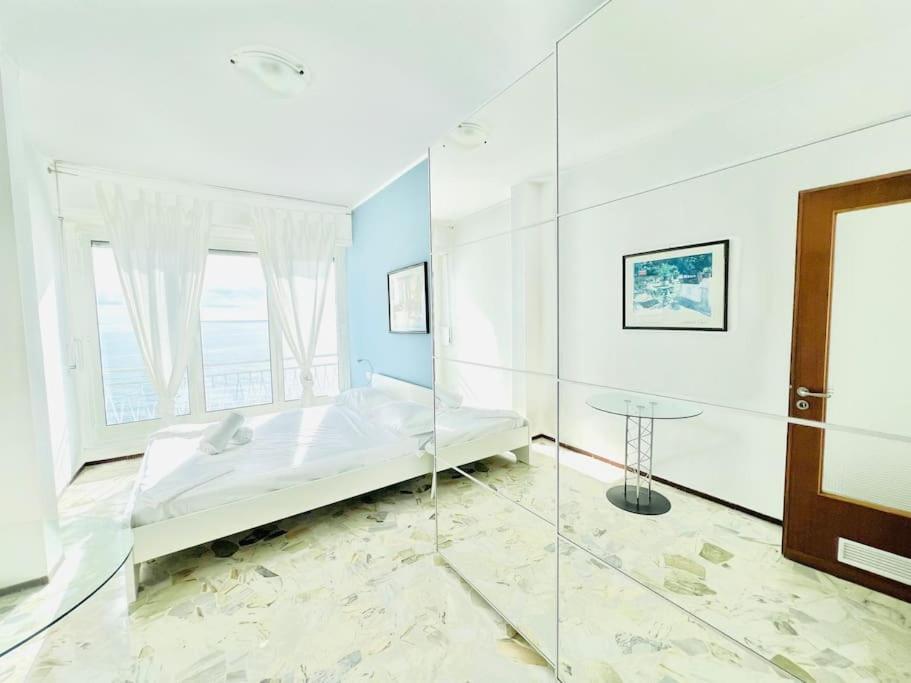 Suite Sunset 18 - Fronte Mare San Remo Exterior foto
